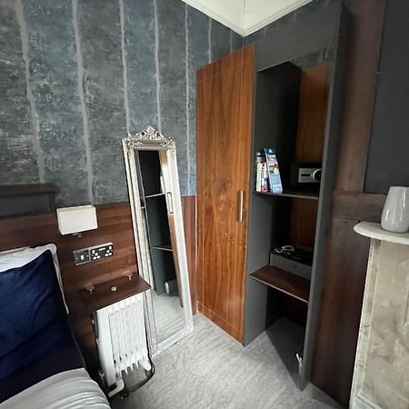Upstairs Studio - Private Kitchenette And Small En-Suite دبلن المظهر الخارجي الصورة